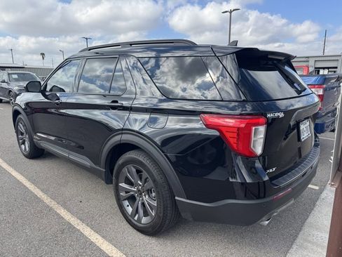 Certified 2023 Ford Explorer XLT w/ Equipment Group 202A image 3