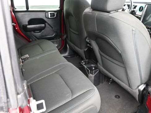 Used 2021 Jeep Wrangler Unlimited Islander image 11