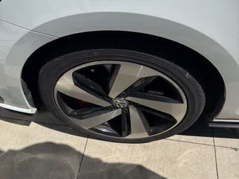 Used 2019 Volkswagen GTI SE w/ SE Experience Package FWD image 9
