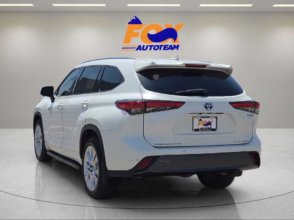 Used 2020 Toyota Highlander Limited AWD/4WD image 3