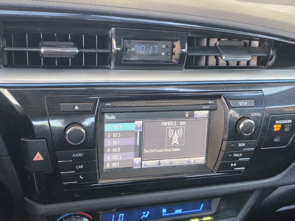 Used 2014 Toyota Corolla S FWD image 14