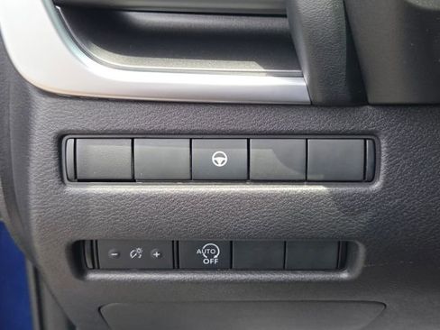 Used 2023 Nissan Rogue SV AWD/4WD image 25
