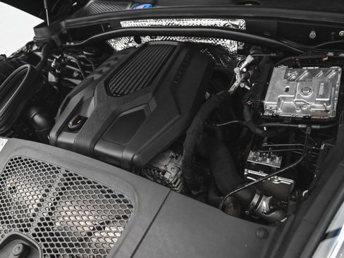 Used 2023 Porsche Macan image 38