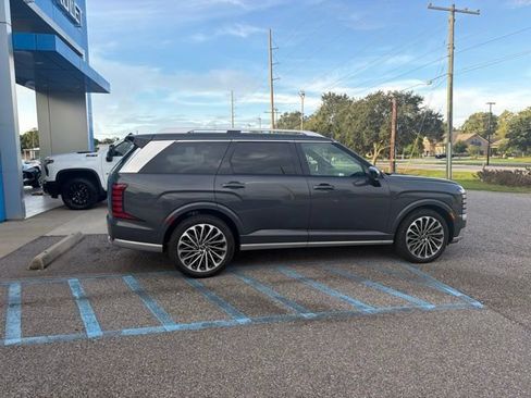 Used 2026 Hyundai Palisade Calligraphy FWD image 4
