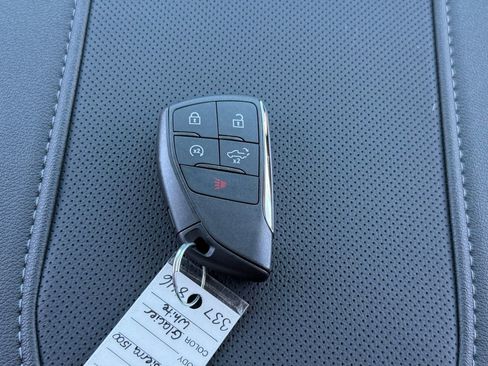 New 2026 GMC Sierra 1500 SLT AWD/4WD image 37