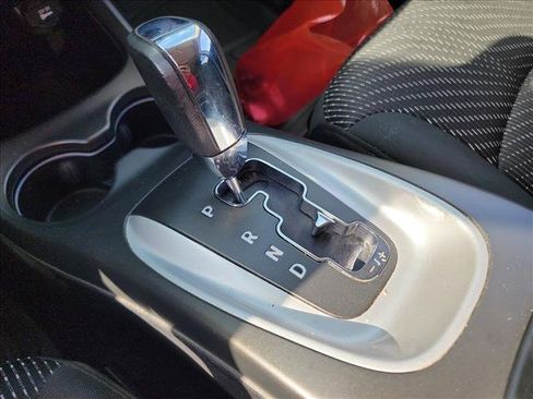 Used 2020 Dodge Journey SE w/ SE Popular Equipment Group FWD image 22