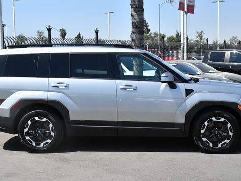 Used 2024 Hyundai Santa Fe SEL AWD/4WD image 9