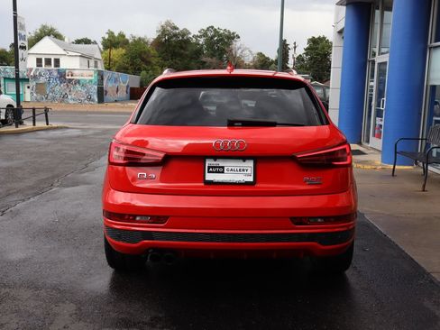 Used 2016 Audi Q3 2.0T Prestige w/ Prestige Package AWD/4WD image 4