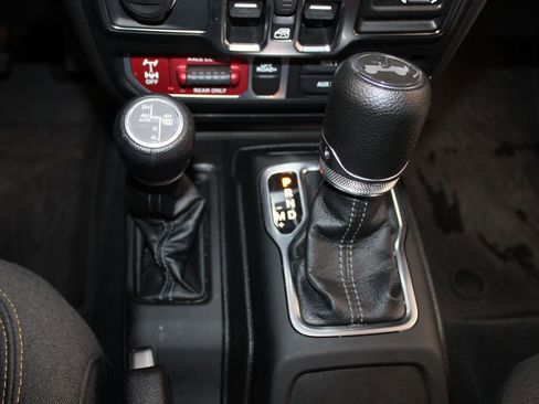 Used 2025 Jeep Wrangler Unlimited Sport S 4xe AWD/4WD image 44