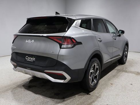 Used 2024 Kia Sportage LX image 2