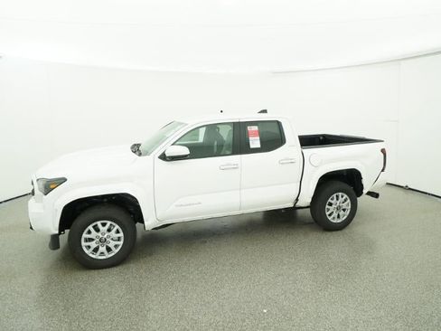 New 2025 Toyota Tacoma SR5 image 29