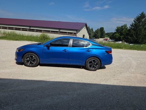 Used 2024 Nissan Sentra SV w/ All-Weather Package FWD image 8
