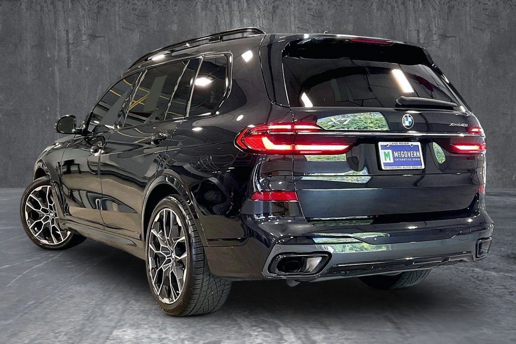 Used 2023 BMW X7 xDrive40i w/ Executive Package AWD/4WD image 4