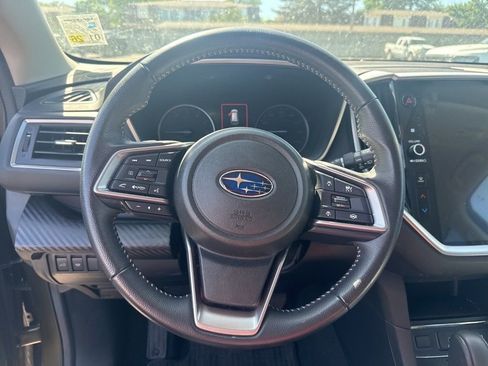 Used 2025 Subaru Ascent Premium AWD/4WD image 3