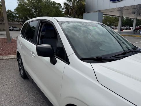 Used 2017 Subaru Forester 2.5i AWD/4WD image 15