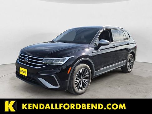 Used 2024 Volkswagen Tiguan Wolfsburg Edition AWD/4WD image 1