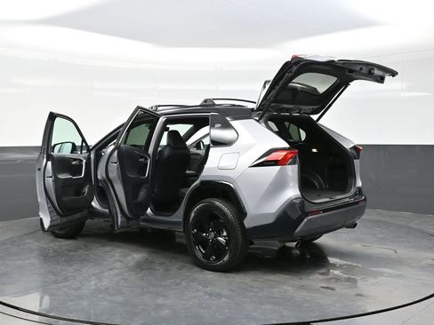 Used 2021 Toyota RAV4 XSE image 39