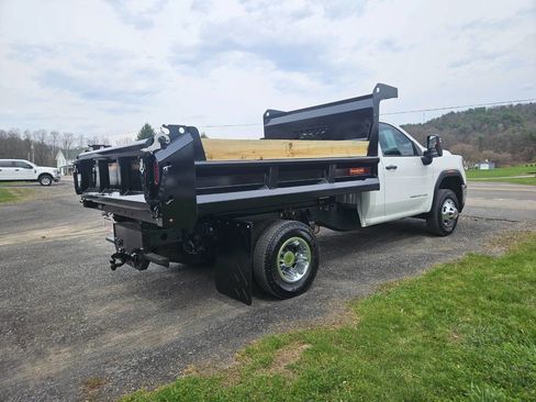 Used 2021 GMC Sierra 3500 4x4 Regular Cab w/ Convenience Package image 6