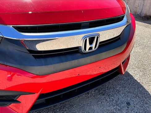Used 2018 Honda Civic LX image 30