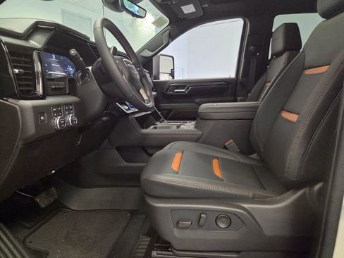New 2026 GMC Sierra 2500 AT4 w/ AT4 Premium Plus Package image 12