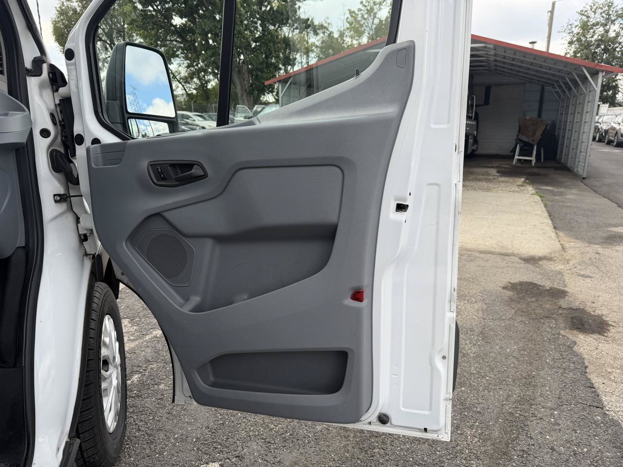 Used 2015 Ford Transit 250 148 Medium Roof w/ Exterior Upgrade Package RWD image 16