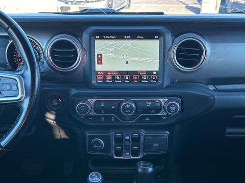 Used 2021 Jeep Wrangler Unlimited Sahara w/ Uconnect 4C Nav & Sound Group AWD/4WD image 22