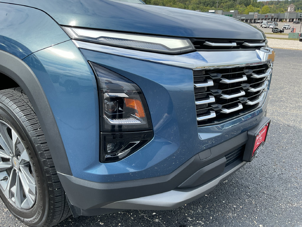 Used 2025 Chevrolet Equinox LT w/ Convenience Package II FWD image 10