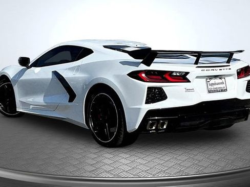 Used 2023 Chevrolet Corvette Stingray Preferred Cpe w/ Z51 Performance Package RWD image 4