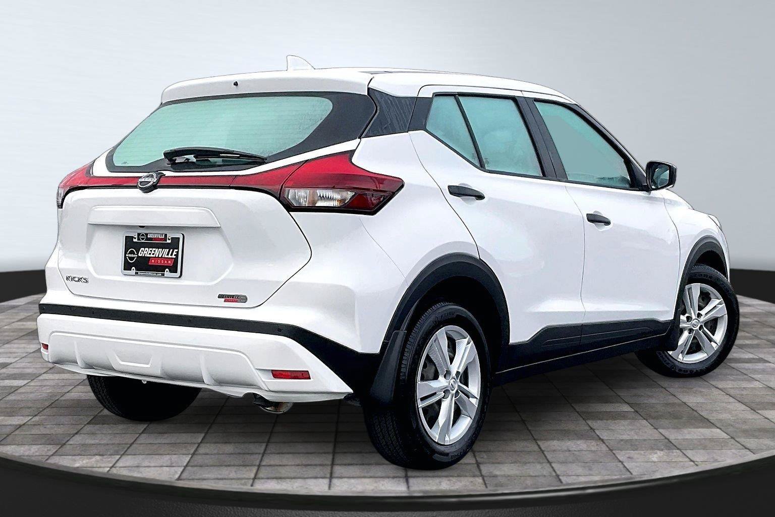Certified 2025 Nissan Kicks Play S FWD image 14