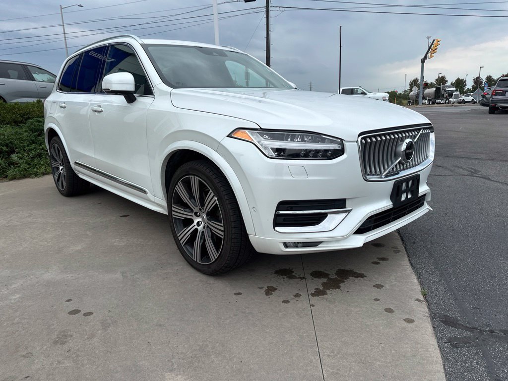 Used 2022 Volvo XC90 T6 Inscription w/ Lounge Package AWD/4WD image 4