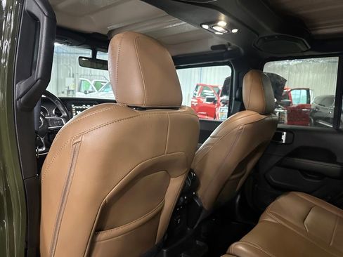 Used 2023 Jeep Wrangler Unlimited Sahara w/ Dual Top Group AWD/4WD image 22