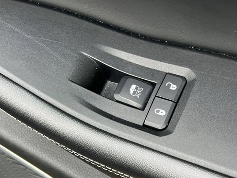 Used 2024 Jeep Grand Cherokee Limited 4xe AWD/4WD image 22