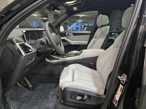 New 2026 BMW X7 xDrive40i w/ Executive Package image 27