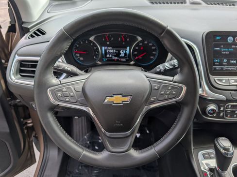 Used 2018 Chevrolet Equinox LT w/ Sun & Infotainment Package AWD/4WD image 15