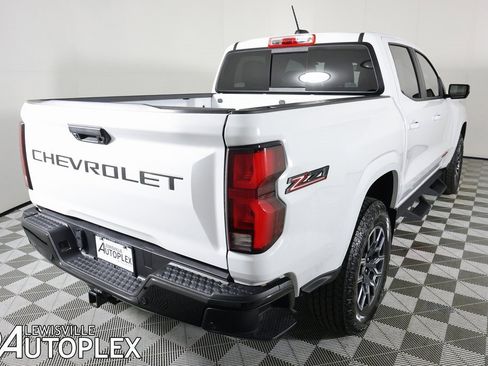Used 2024 Chevrolet Colorado Z71 w/ Z71 Convenience Package 2 image 5