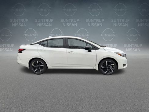 New 2025 Nissan Versa SR w/ Trunk Package FWD image 10