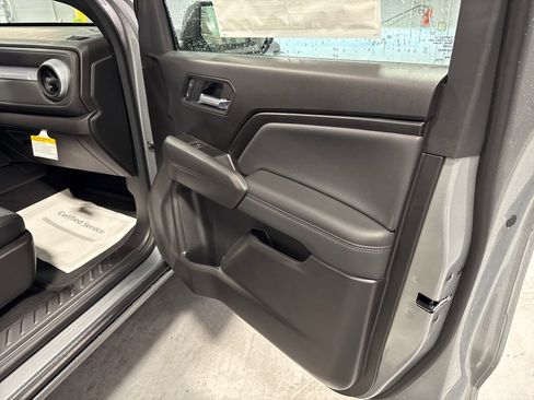New 2026 Chevrolet Colorado LT w/ LT Convenience Package AWD/4WD image 34