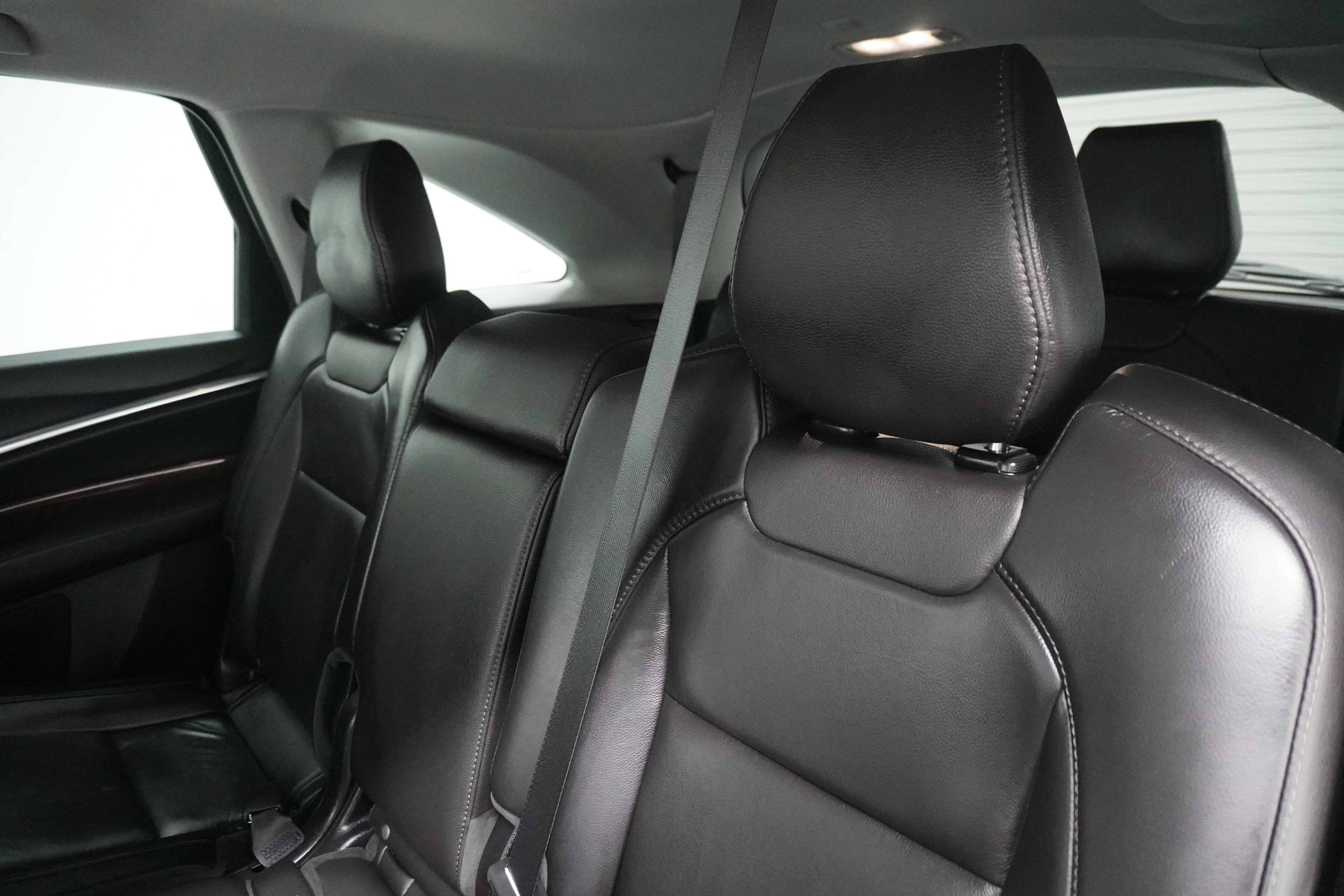 Used 2020 Acura MDX FWD image 12