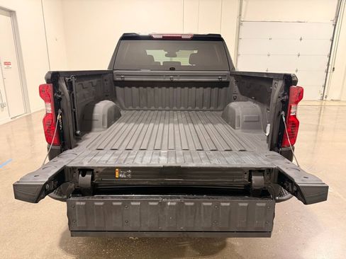 Used 2023 Chevrolet Silverado 1500 Custom AWD/4WD image 9