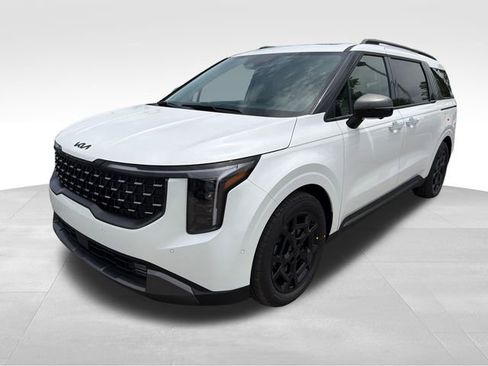 New 2026 Kia Carnival SX FWD image 3