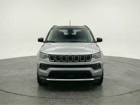 Used 2025 Jeep Compass Limited image 2