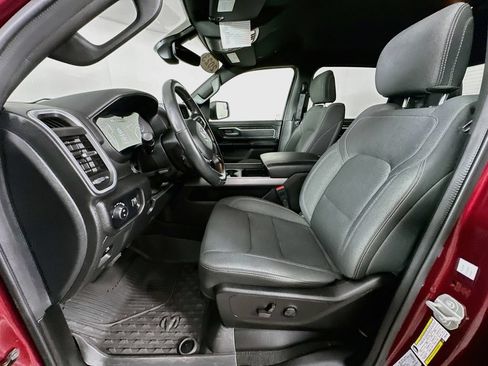 Used 2023 RAM 1500 Big Horn AWD/4WD image 32