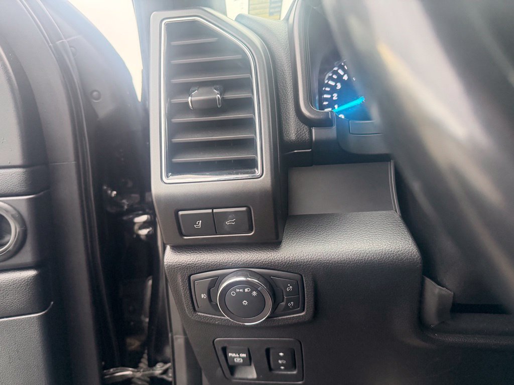 Used 2019 Ford Expedition Max Limited AWD/4WD image 20