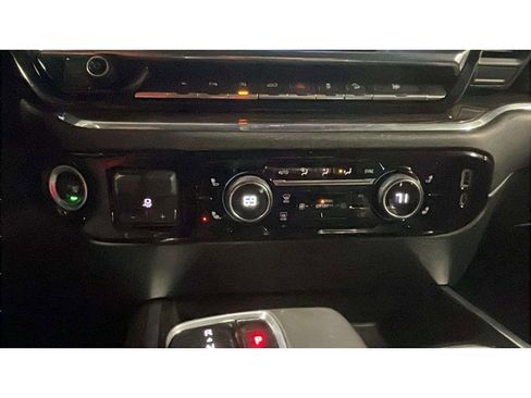 Used 2024 Chevrolet Silverado 1500 RST w/ RST All Star Premium Package image 17