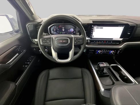 Used 2025 GMC Sierra 1500 SLT RWD image 6
