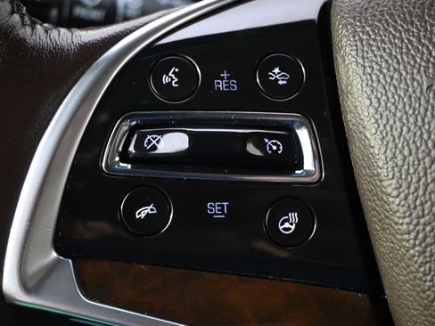 Used 2016 Cadillac Escalade Luxury AWD/4WD image 36