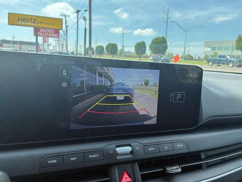 Used 2025 Kia K4 LXS image 22