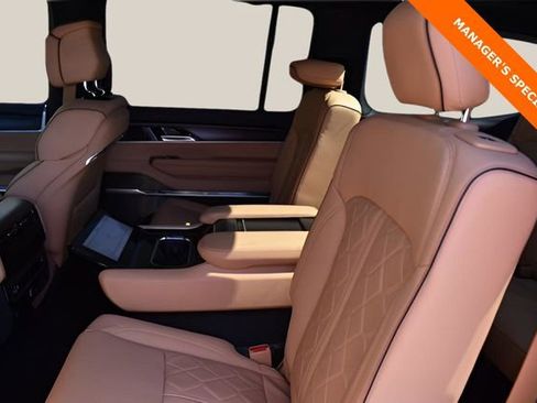 New 2025 Jeep Grand Wagoneer Series III w/ Quick Order Packagew 28T image 17