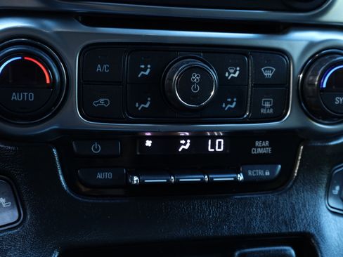 Used 2017 Chevrolet Tahoe LT image 37