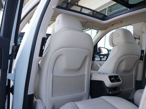 New 2026 Mercedes-Benz GLS 450 4MATIC image 31